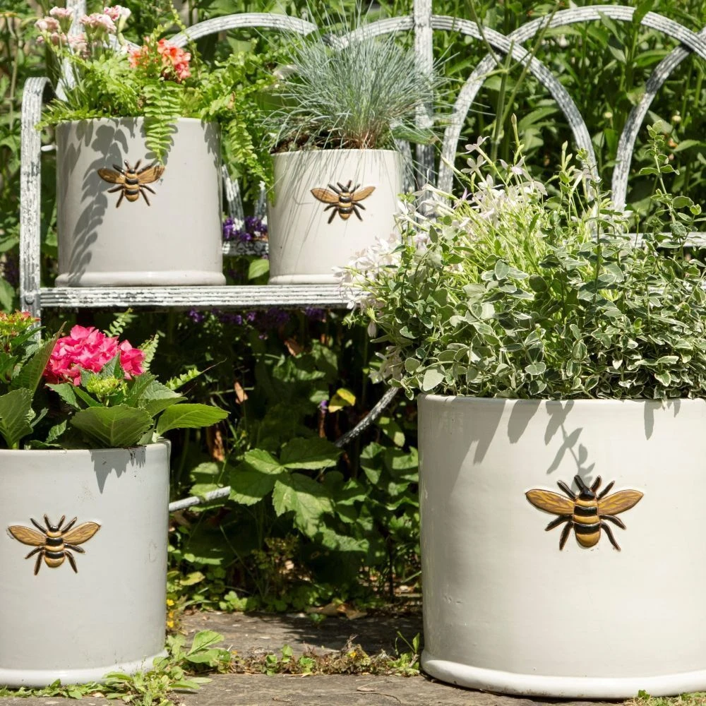 Woodlodge 36cm Wisteria Bee Cylinder Planter 1 Woodlodge 36cm Wisteria Bee Cylinder Planter